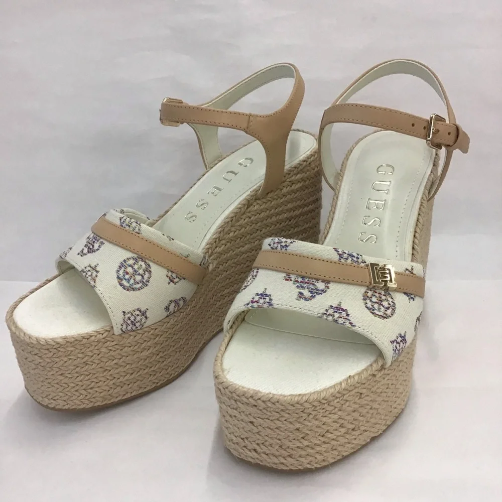 New Womens Wedge Heels GUESS Taani2 Size: 6 M White 140